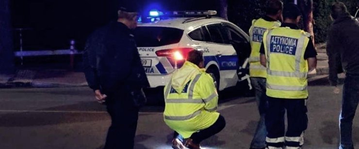 В Никосии неизвестные обстреляли арендованный автомобиль мужчины, он остался жив