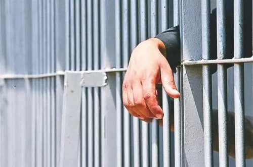 Центр в Менойе на Кипре переоборудуют для временного содержания задержанных до сентября