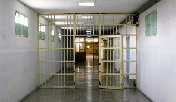 Минюст Кипра проверит врачей, выдавших надзирателям справки на отсутствие до 200 дней