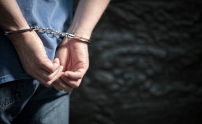 В Айя-Напе задержали двух 20-летних за попытку расплатиться фальшивыми купюрами 200 евро