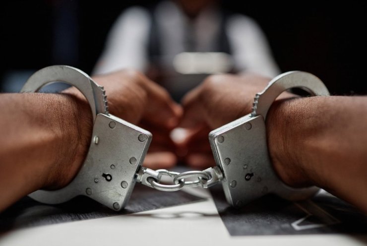 В Никосии задержали мужчину с килограммом метамфетамина и каннабисом под стражей 8 суток
