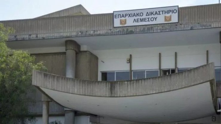 Мужчина задержан в Лимассоле с 13 патронами у суда и содержится под стражей по делу
