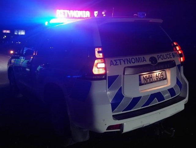 Двое неизвестных напали на 23-летнего в Айя-Напе и забрали у него 430 евро